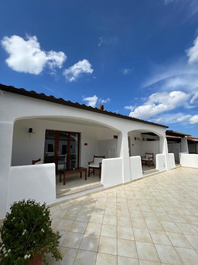 La Suera San Pantaleo Hotel Exterior photo