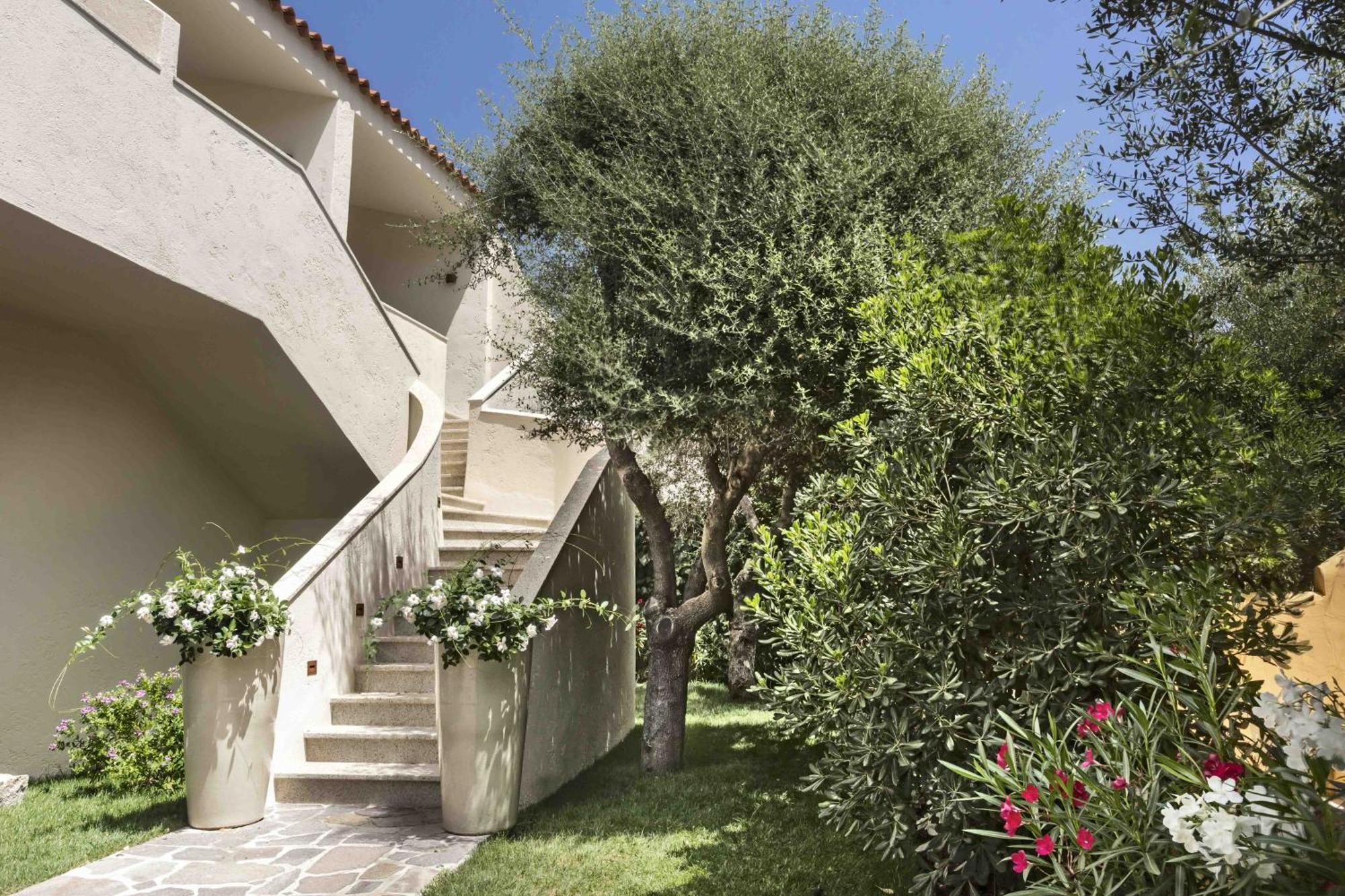 La Suera San Pantaleo Hotel Exterior photo